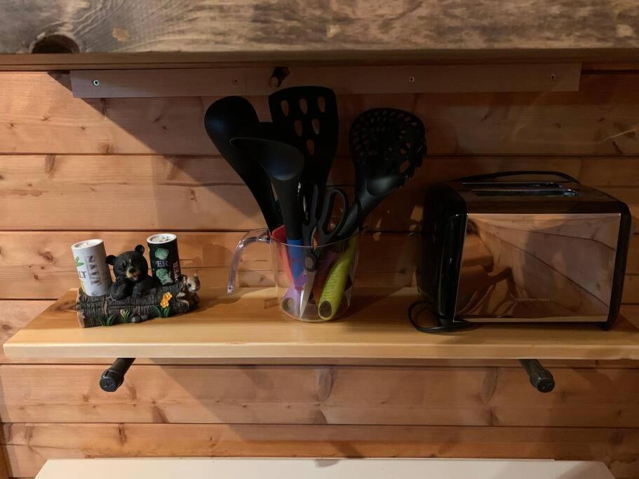 Honeybear Hideaway Cabin Hayward Ngoại thất bức ảnh